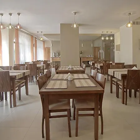Park לינה וארוחת בוקר