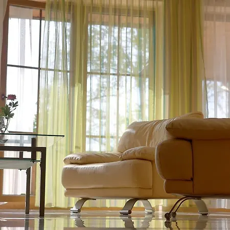 Park Bed & Breakfast 3*